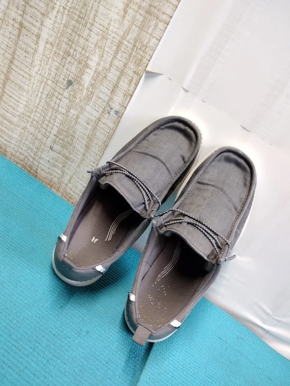Hurley Men's Gray Canvas Slip On Loafers Shoes 10.5